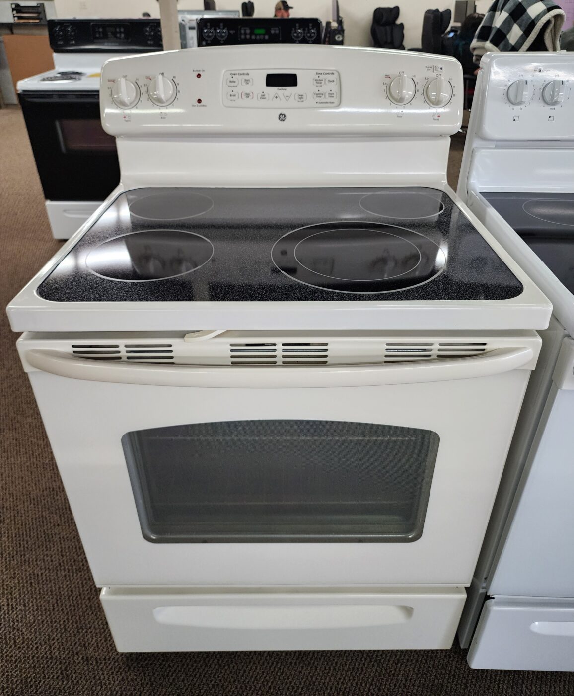 Reconditioned GE Smooth-top Electric Range (Bisque)